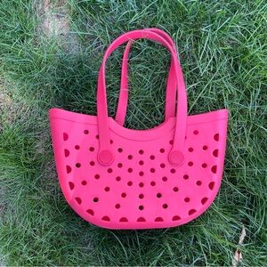 croc inspired tote bag
